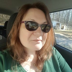 Meet your Posher, Deana